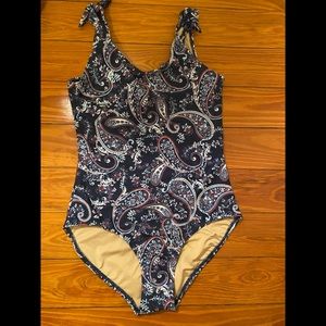 Old navy new bathing-suit
